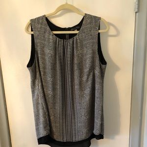 Rose & Olive sleeveless blouse